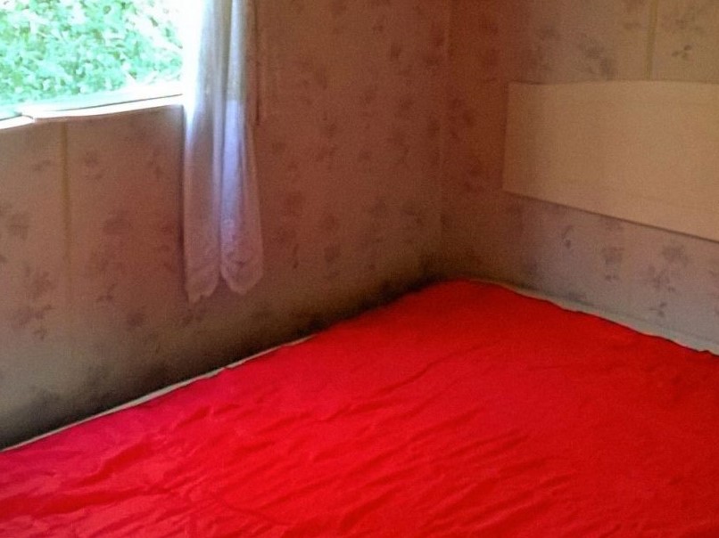 red-mobil-home-master-bed-room-stacaravan-web-HQ'-3